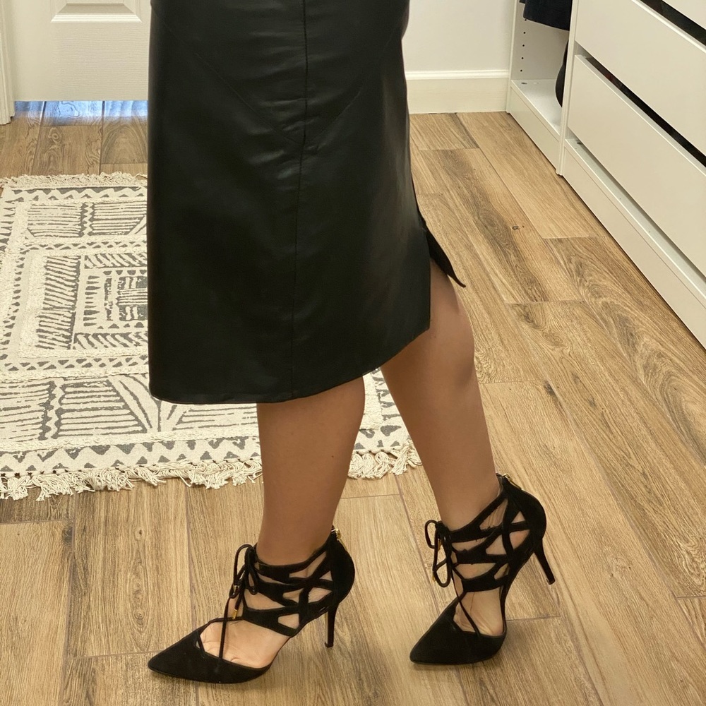 Sam Edelman Black Suede Zavier Heel Size 7.5